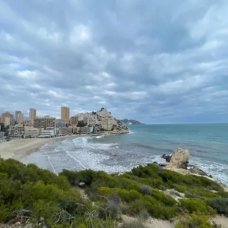 Апартаменты Traveler's With Sea View, Free Coffee & Parking Бенидорм