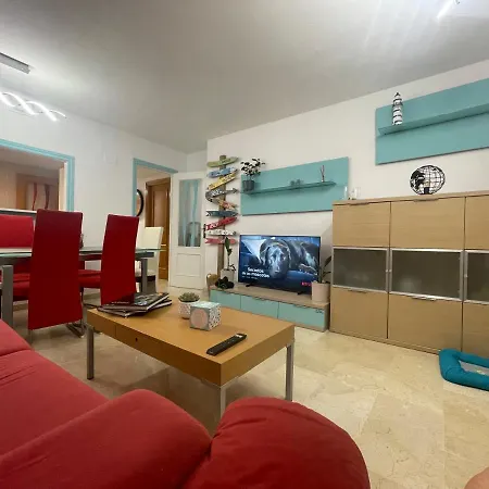 Traveler's With Sea View, Free Coffee & Parking Бенидорм