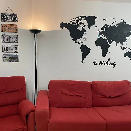 Traveler's With Sea View, Free Coffee & Parking Бенидорм